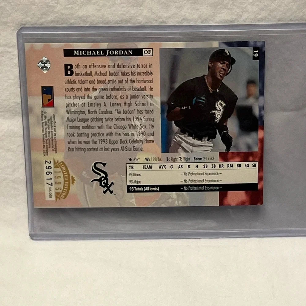 RARE ROOKIE - Picture 2 of 2